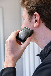 Rechargeable Travel Shaver, Black