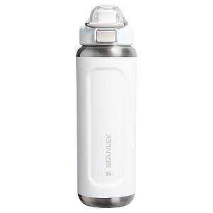 Stanley Classic Wellspring 710 ml recycled stainless steel insulated water bottle