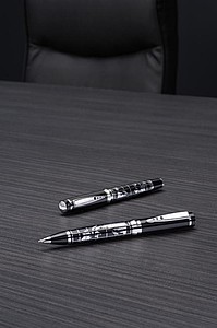 Writing set